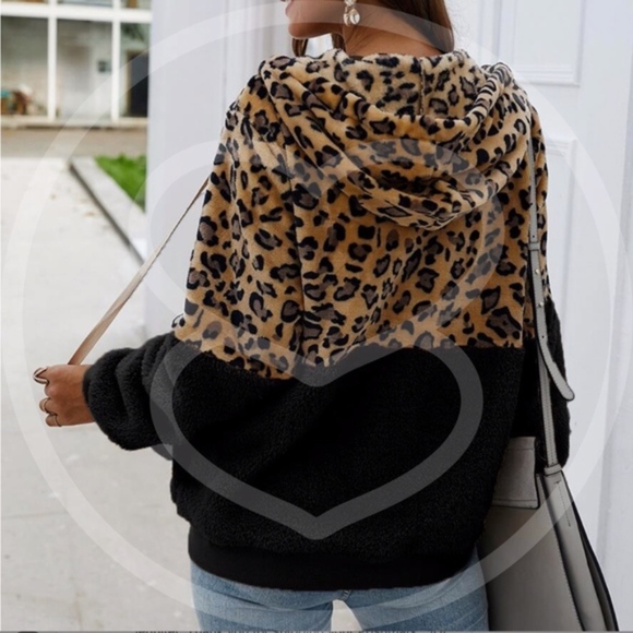PAULA leopard Print Sherpa Hoodie - Picture 2 of 3
